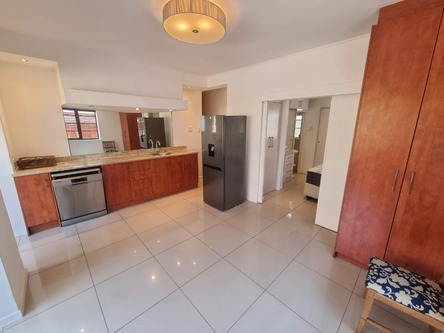 To Let 1 Bedroom Property for Rent in Oranjezicht Western Cape
